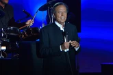Las emotivas palabras de Julio Iglesias tras la muerte de Manolo de la Calva: "Vuestras lecciones cambiaron mi carrera para siempre"