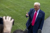 Trump amenaza con revocar los permisos a NBC y ABC por ser "sesgadas y mentirosas"