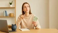Cómo controlar los gastos estudiando fuera de casa: "El ahorro debería ir al principio, no al final"