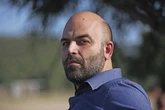 Roberto Saviano logra la condena de los dos mafiosos que lo amenazaron de muerte cuando comenzó a escribir