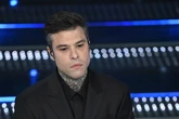 Una adolescencia "terrible" con "las peores compañías de Milán", su "desconfianza" hacia otros artistas y Chiara Ferragni: la vida de Fedez que desvela en sus memorias