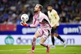 Aarón Escandell, el mejor 'muro' en una portería europea: salva más de cinco ocasiones de gol en cada partido del Oviedo