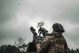 La OTAN contra los drones: matar moscas a cañonazos