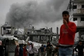 Israel intensifica los ataques en la Franja de Gaza mientras sigue la negociación para un alto el fuego