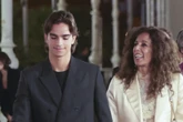 Pedro Antonio, el casi anónimo hijo de Rosario Flores: también artista y "muy feliz" con la hija de la cantante Alba Molina