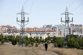 El Gobierno mantiene bloqueada capacidad suficiente para conectar otra España entera en pleno colapso eléctrico