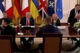 La 'pillada' a Meloni en la cumbre: confuesa que no le gusta hablar con los periodistas italianos
