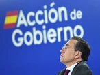 Albares irrita a los embajadores extranjeros por sus "chantajes" e "insistencia" para incluir el catalán en la UE