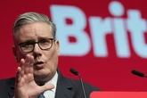 Starmer afirma que Reino Unido está en una encrucijada entre "renovación o declive"