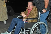 Preocupación por la salud de Michael J. Fox: en silla de ruedas para asistir al U.S Open tras más de 30 años con Parkinson