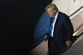 El presidente de Estados Unidos, Donald Trump, responde "no lo sé" a la pregunta de si debe respetar la Constitución