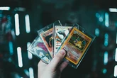 Vendido el 'santo grial' de los Pokémon: pagan 4 millones por una sola carta