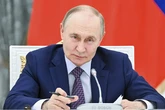 Macron pide a Putin "un alto el fuego lo antes posible" en Ucrania en su primera conversación en tres años