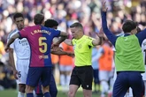 La locura y la polémica del clásico: dos revisiones del VAR, tres goles anulados y los "regalos" que mataron al Madrid de Ancelotti en 20 minutos
