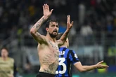 Acerbi, el caótico verdugo del Barça: "salvado" por el cáncer, acusado de racismo y con tatuajes de una película de dibujos