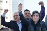 Duro golpe para Milei a tres semanas de las elecciones: su principal candidato renuncia por vínculos con un narcotraficante