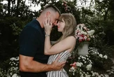 Taylor Swift anuncia su compromiso con su novio Travis Kelce tras dos años de noviazgo