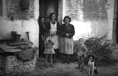 El historiador que desmonta el mito de los años del hambre en la España franquista: "La hambruna fue una forma de control social"