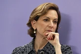 Anne Applebaum: "¿Trump? Ni conservador ni de derechas, es más radical de lo que hemos visto nunca en Europa. Un futuro para las democracias es posible: quizá EEUU no forme parte de él"
