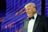 Trump se burla de los países que quieren negociar aranceles: "Me están llamando, besándome el culo"