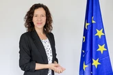 Roxana Mînzatu, vicepresidenta de Empleo en la Comisión Europea: "Para adoptar la reducción de jornada es clave que haya un buen diálogo social"
