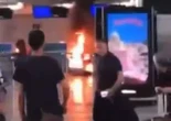 Pánico en el aeropuerto de Malpensa después de que un hombre de 28 años haya prendido fuego a un mostrador de facturación y lo haya destruido a martillazos