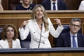 Yolanda Díaz acusa a Feijóo de "hackear" las elecciones en Galicia y el PP le corea al unísono: "Cómplice, cómplice"