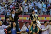Una faena reveladora de Pablo Aguado, a hombros con Diego Ventura en Almería