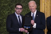 Alex, el hijo del multimillonario George Soros que se ha casado por todo lo alto con una ex asesora de Hillary Clinton