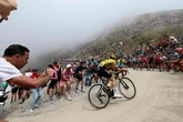 Así se gestó la jugada maestra de Simon Yates en Finestre que destrozó a los dos "más fuertes": "Ha ganado el más inteligente"