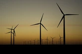 China copa el 60% del despliegue global de las energías renovables en 2024, mientras el G7 solo contribuye en el 14%
