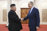 Sergei Lavrov visita el balneario de Kim Jong-un mientras Corea del Norte se involucra más en la guerra contra Ucrania