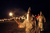 Del Ku Klux Klan al Cu cu trás