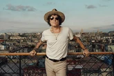 Enrique Bunbury: "Podría ser una banda tributo a mí mismo y forrarme, pero yo no soy un recolector de aplausos fáciles"
