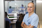 Así operan en la 'sala zero', pionera en intervenciones cardiológicas sin radiación