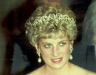 Desenterrada en un hospital de Londres una cápsula del tiempo con objetos que Lady Di metió hace 30 años