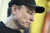 ¿Por qué Elon Musk tiene un ojo morado?