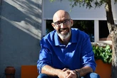 Alberto Gómez Vaquero: "Cuando uno es adolescente y lee con pasión, los libros son casi como una droga"