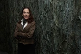 Cristina Iglesias: "El arte no debe adoctrinar, sino abrir puertas a otros mundos, incluso a ti mismo"