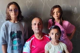 Un grito en español desde el infierno de Gaza: el médico boliviano que trata desesperadamente de salir del asediado enclave