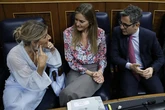 Las críticas escalan contra el Gobierno: Yolanda Díaz exige "contundencia" y Lambán pide elecciones
