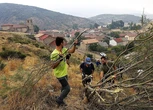 Salvados por la insumisión, las cuatro desobediencias que protegieron cientos de pueblos: "Si les hacemos caso y nos vamos, se nos quema la casa"