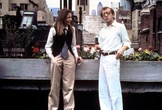 Annie Hall lo sabía: razones para beber alcohol en una cita