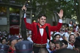 Guillermo Hermoso de Mendoza hace historia en Pamplona: dos oreja y rabo en el hito con Veleto