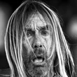 Iggy Pop: "Sigo vivo por mi madre. Ella me protege"