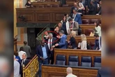 Santos Cerdán abandona solo el Hemiciclo y sin despedidas de los socialistas