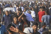 Soldados israelíes matan a dos gazatíes que se dirigían a por comida y dejan decenas de heridos en Rafah