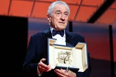 Robert de Niro arremete contra Trump al recoger la Palma de Oro: "Luchamos por la supervivencia de una democracia que antes dábamos por sentada"