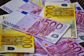 ¿Cuánto dinero debo cobrar al mes para ser clase alta en España?
