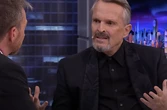 La vida de Miguel Bosé: una "terrible infancia", símbolo de la movida y negacionista del COVID y las vacunas